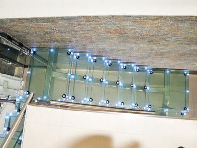 led-glass-stairs