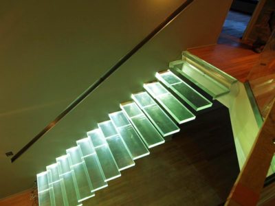 bespoke glass stairs made of toughened laminated glass