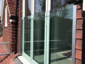 glass railing on profile