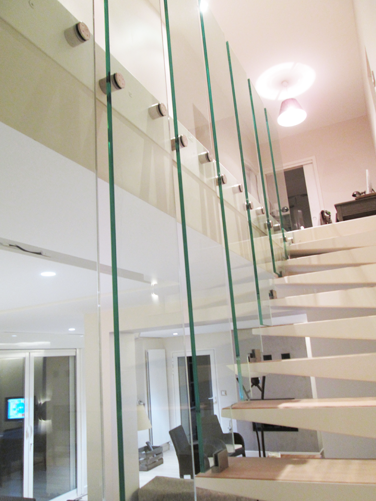 Glass balustrade