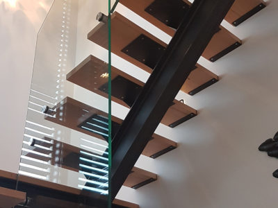 glass balustrade for staircase
