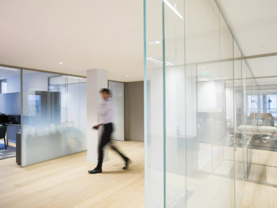 glass partition for workoffice