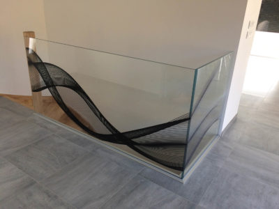 Image insertion in glass railing