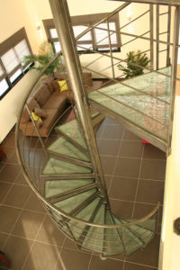 Crash laminated glass staircase